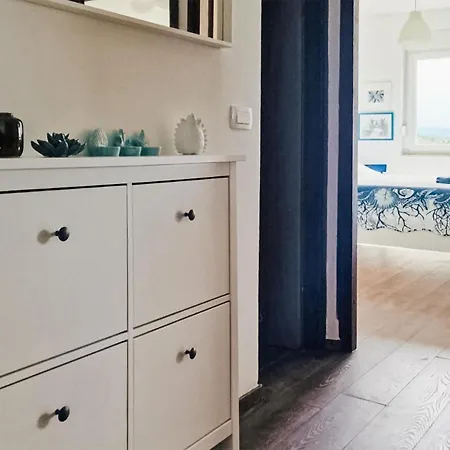 1 Bedroom Amazing Apartment In Njivice