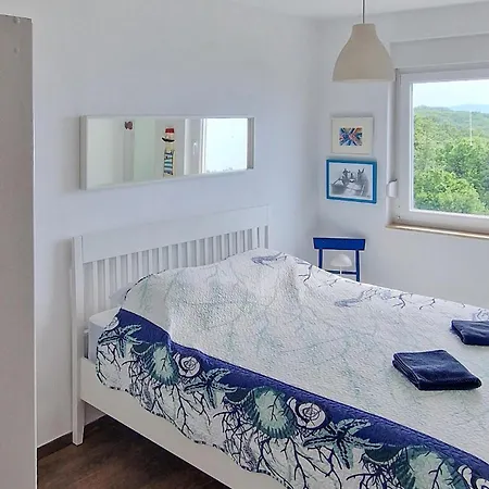1 Bedroom Amazing Apartment In Njivice *